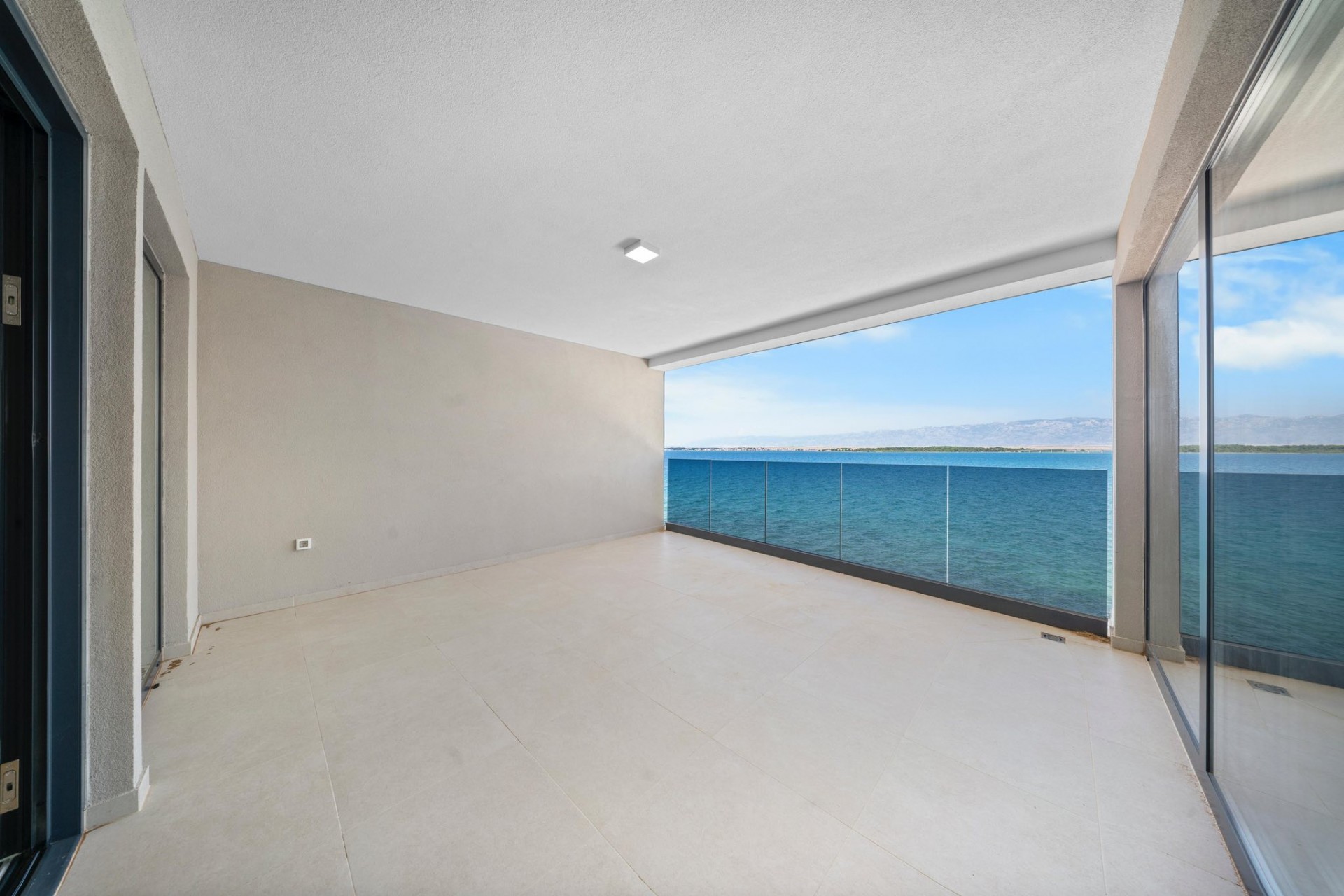 Прекрасные апартаменты, первый ряд, #Задар, #Хорватия