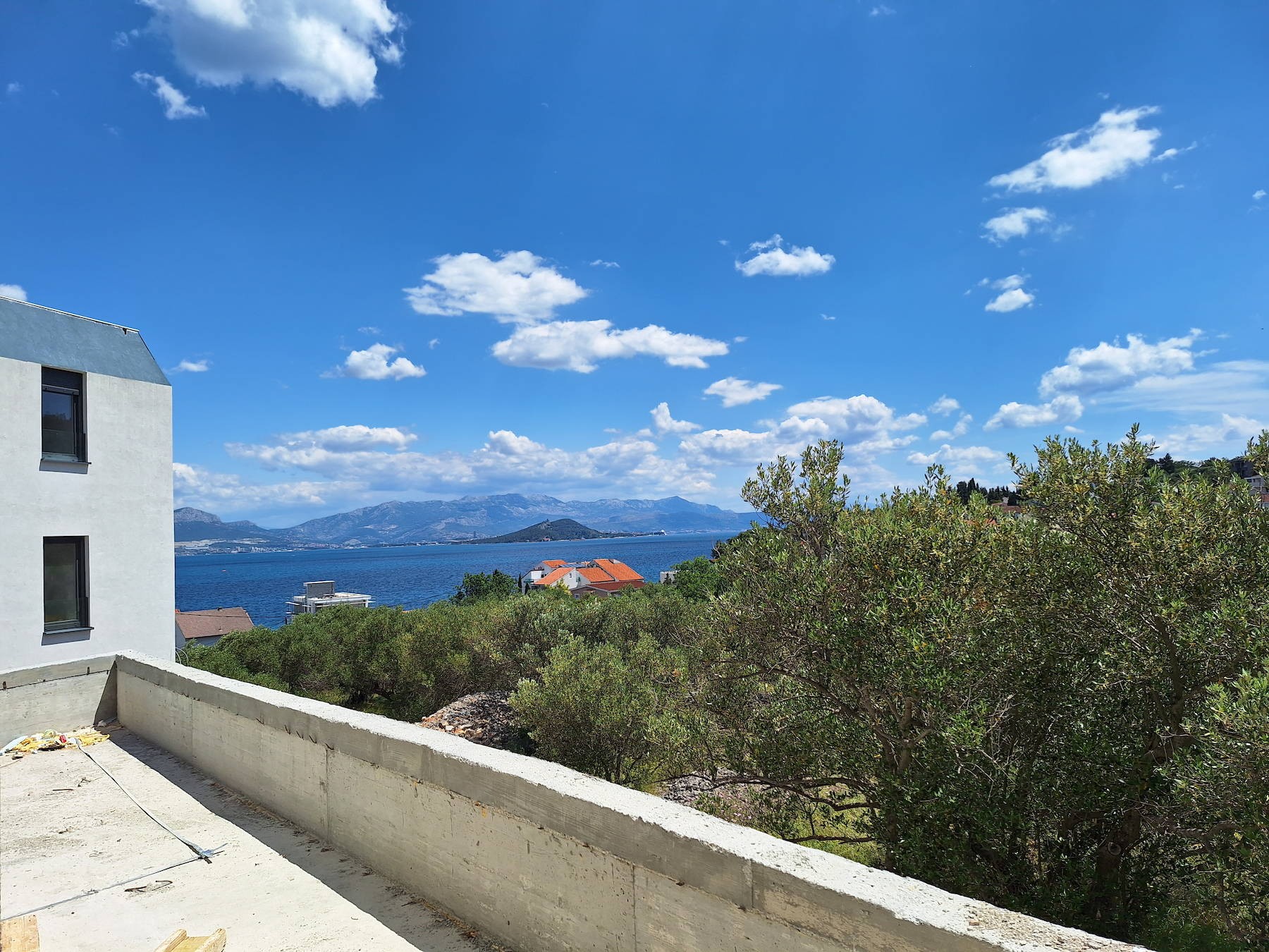 modern-new-apartments-sea-view_8.jpg
