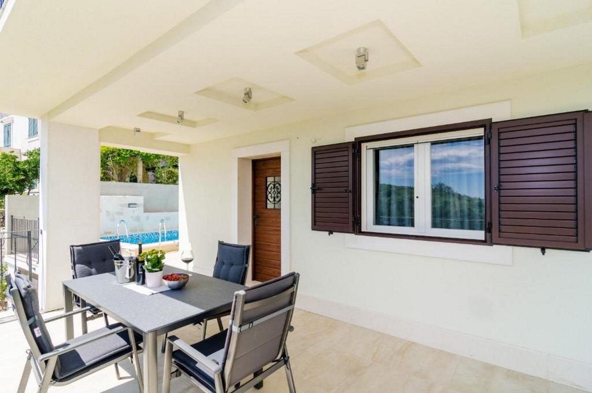 croatia_villa_for_sale_good_price_7.jpg