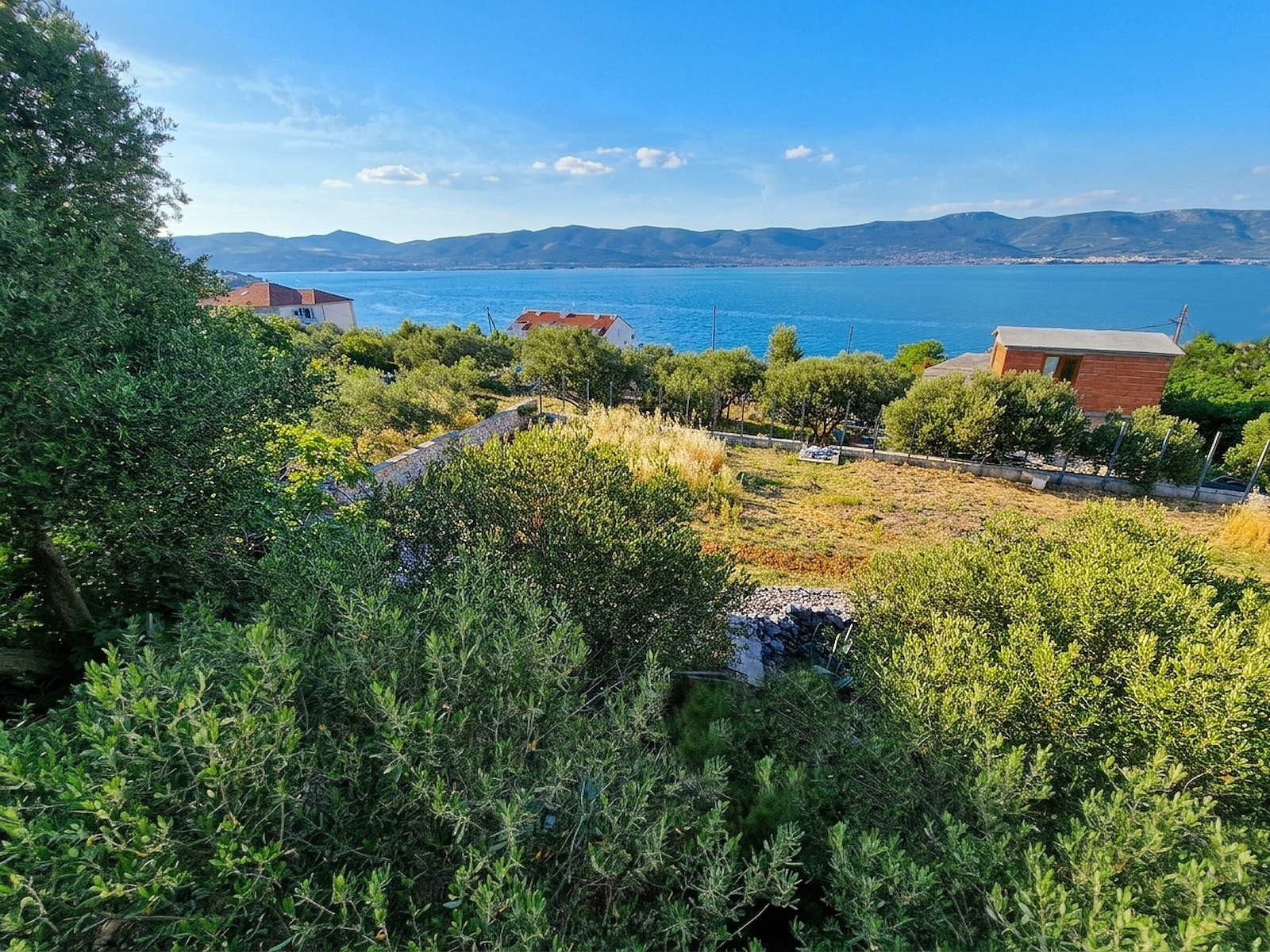 house-with-beautiful-view-sea_4.jpg
