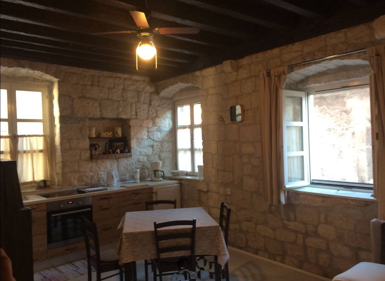 trogir_apartment_for_sale_2.jpg