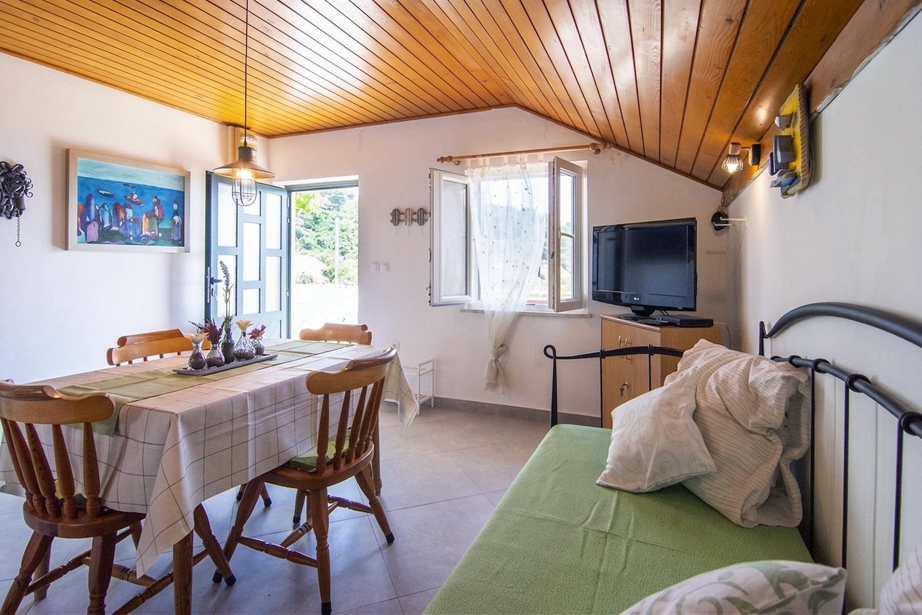 beautiful-house_second-row_sea_for-sale_15.jpg