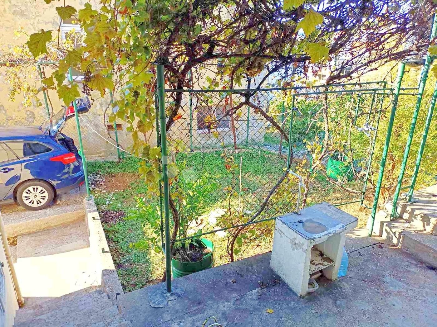for-sale-house-on-the-makarska-riviera_b.jpg