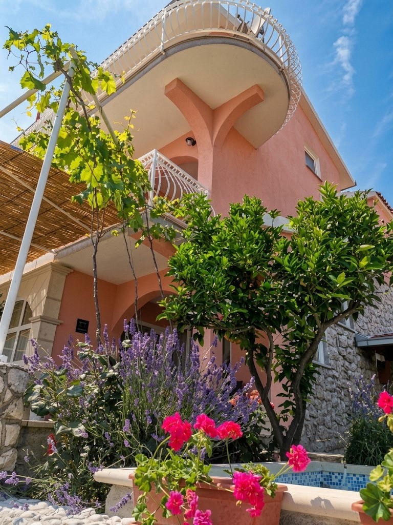 apartment-house-for-sale_31.jpg